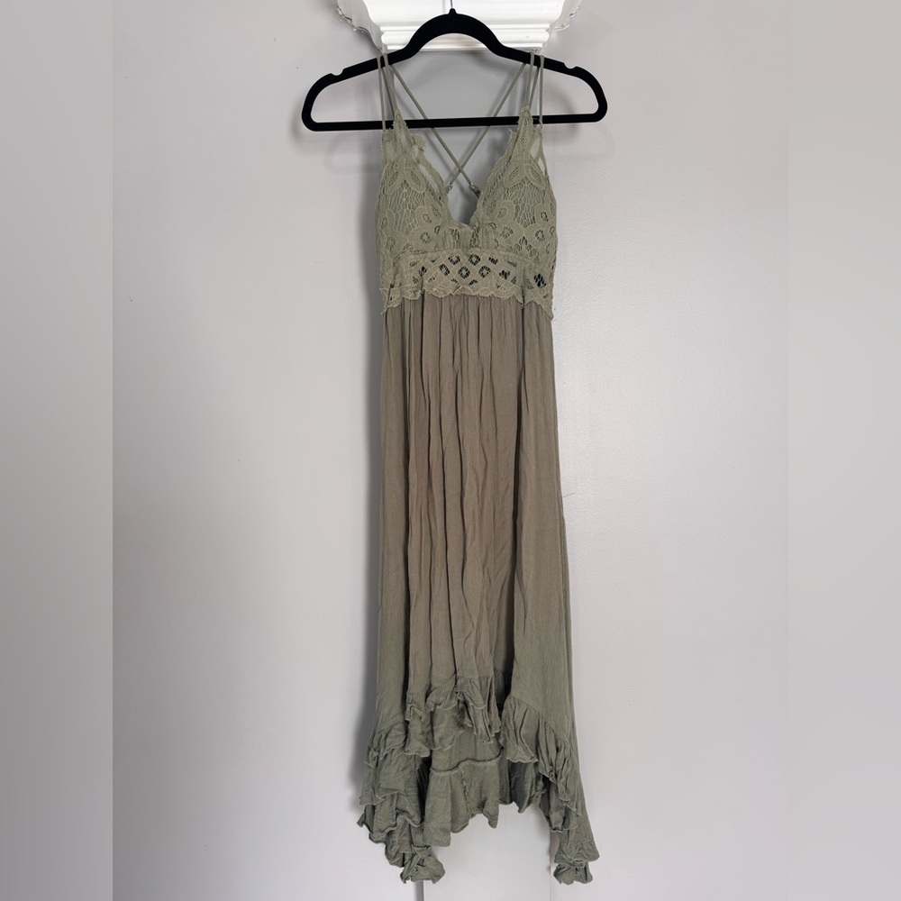 La Miel Boho Crochet Lace Trim Slip Tiered Hem Dress